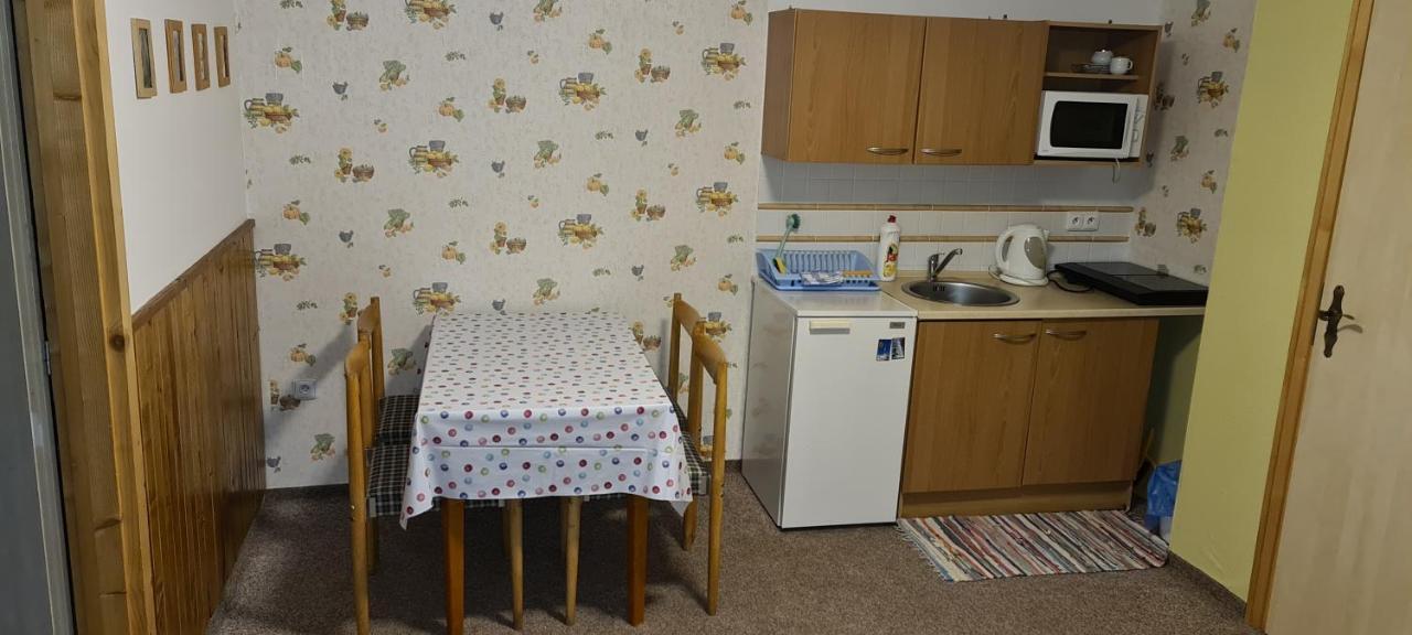 Pony Apartment